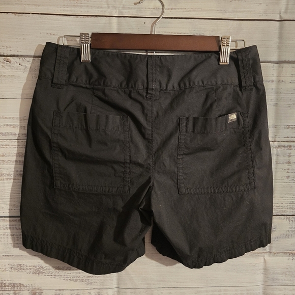 The NorthFace Black Womans Hiking Casual 6" Shorts With Pockets - Picture 2 of 7